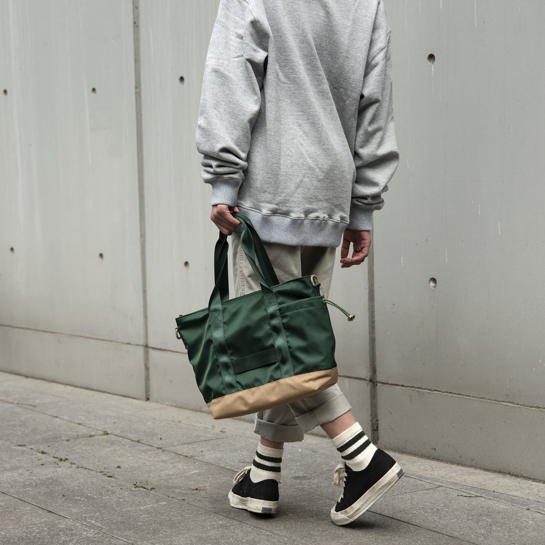 Tote+ 復古托特包 大容量 輕便防水 斜挎手提 優質尼龍 墨绿 - 侧背包/斜挎包 - 尼龙 