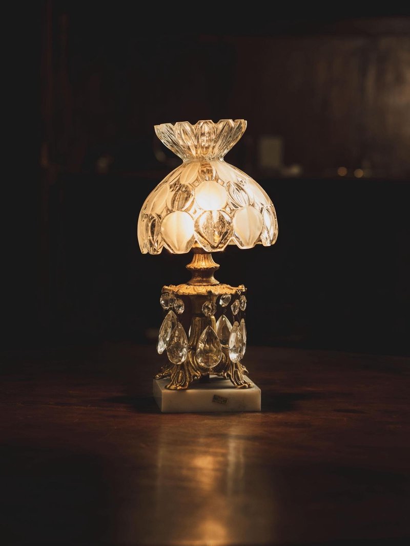 意 大 利  黄 铜 制 连 大 理 石 座 小 巧 座 台 灯 - 灯具/灯饰 - 铜/黄铜 