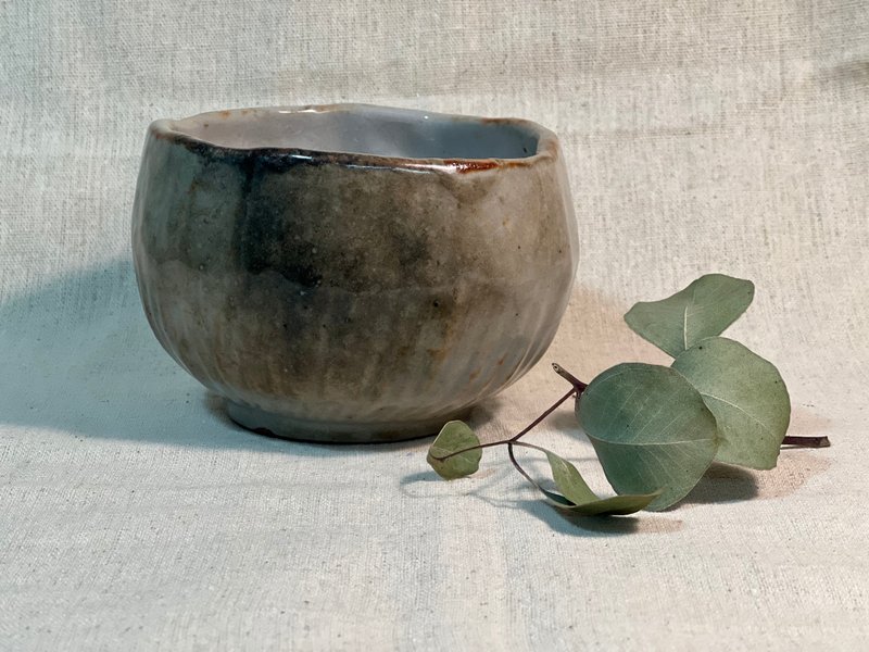 手捏志野烧茶碗 - 茶具/茶杯 - 陶 卡其色