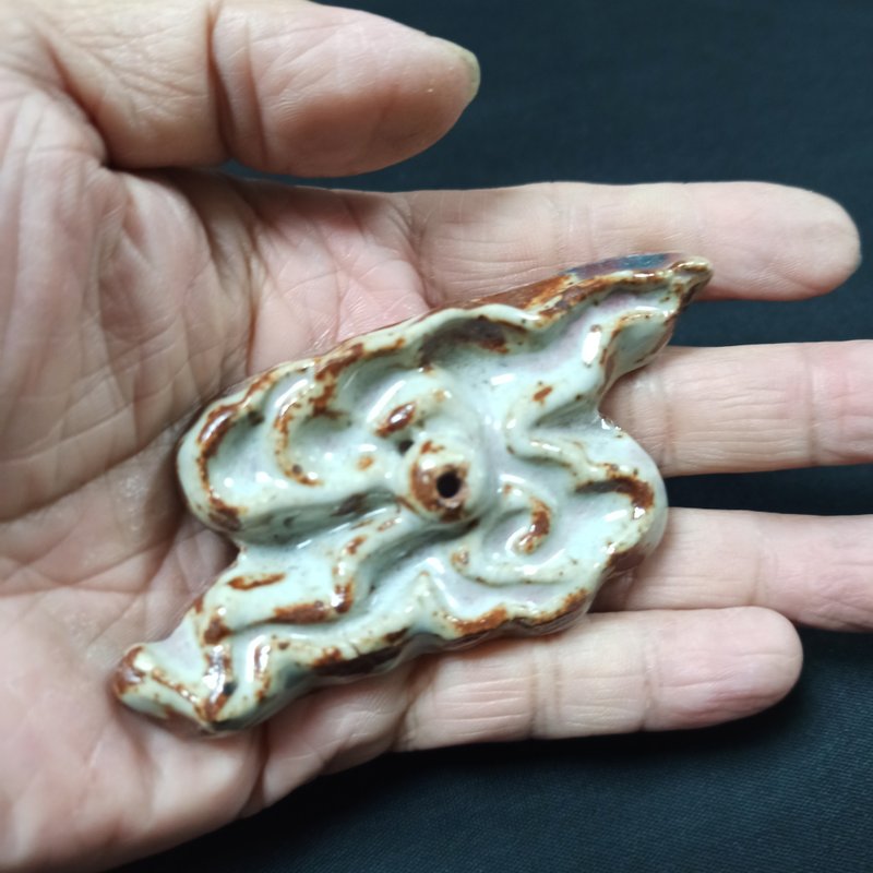 祥云香插筷架盖置扩香石匙置 - 香薰/精油/线香 - 陶 多色