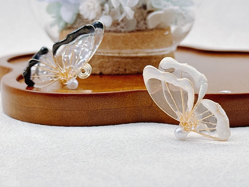 曦光-蝴蝶耳环  / 手作水晶花饰品 - 耳环/耳夹 - 树脂 