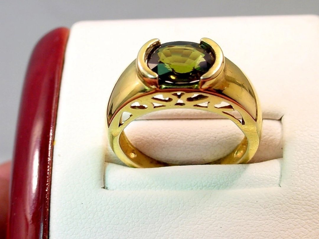 AAA 级 9x7 毫米 1.51 克拉绿色碧玺，14K 品牌金戒指，重 4 克，货号 0102 n MMMM - 戒指 - 宝石 绿色