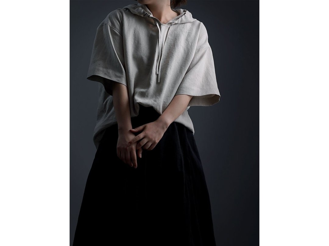 wafu - 100% Linen Short Sleeve Hoodie / Flax Beige t047f-amn1 - 女装上衣 - 棉 卡其色