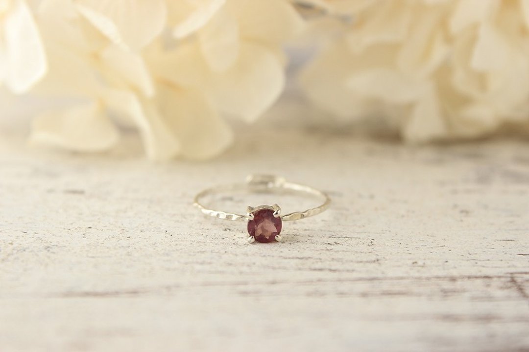 Pink Spinel Silver Ring - 戒指 - 宝石 粉红色