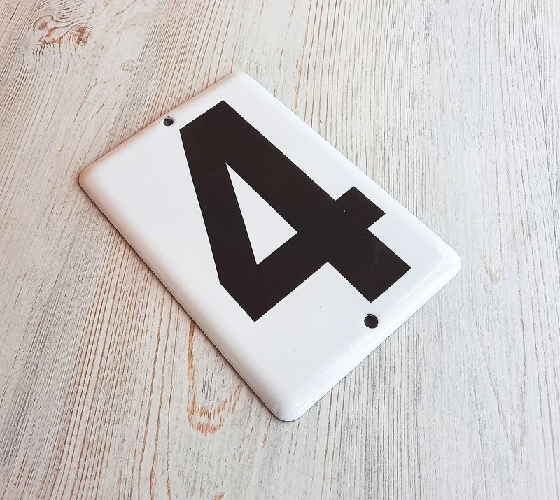 Railway train car number sign 4 vintage enamel metal plaque white black - 其他 - 其他金属 白色