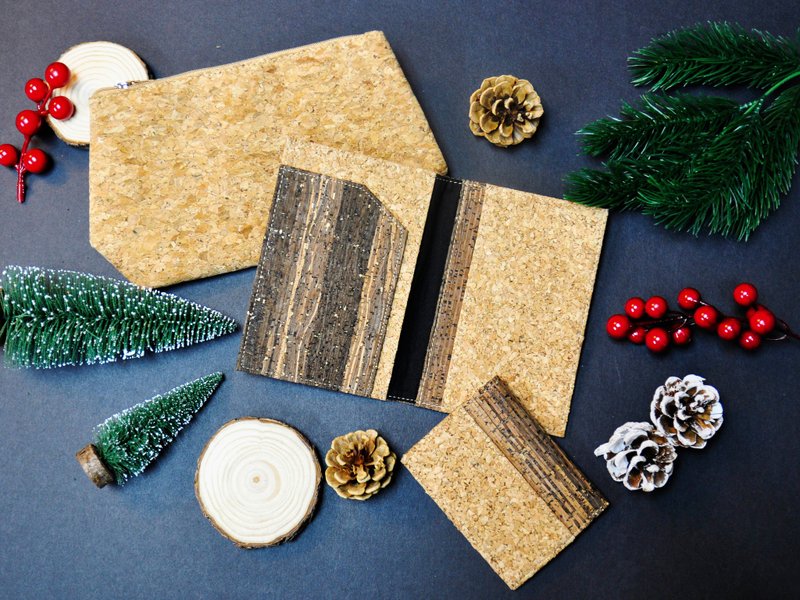 福袋: 软木护照夹+名片夹+软木笔袋/化妆袋 - 护照夹/护照套 - 木头 咖啡色