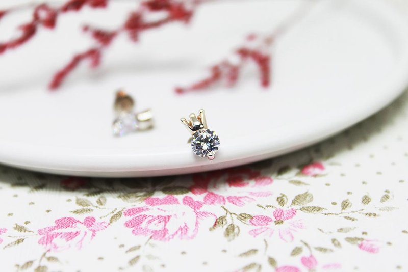 【925银】  皇冠  / 耳环 / CZ 钻石 - 耳环/耳夹 - 纯银 银色