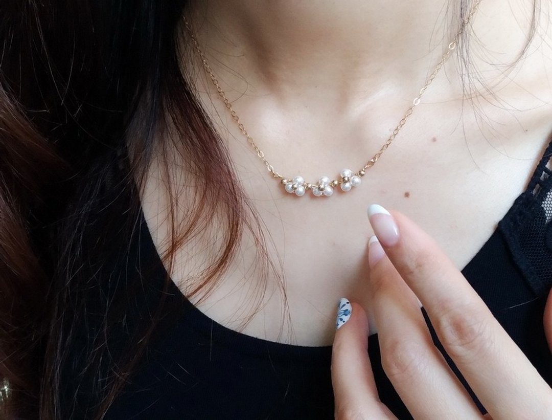 【礼物】绽放的Swarovski 珍珠项链 - 项链 - 宝石 白色