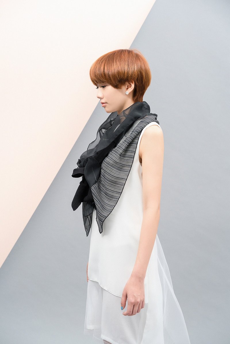 poemmmの巾－虚与实的黑// - 丝巾 - 丝．绢 黑色