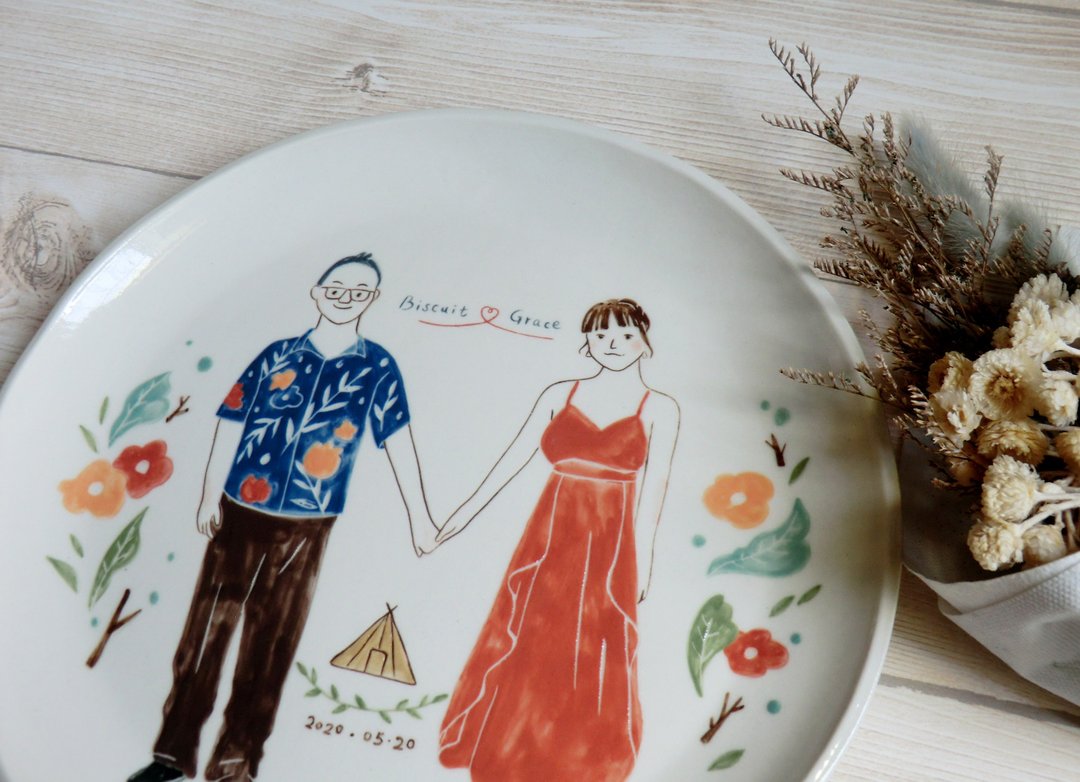 人像插画定制盘 婚礼礼物 情侣 结婚送礼 似颜绘 情人节 定制化 - 盘子/餐盘/盘架 - 瓷 白色