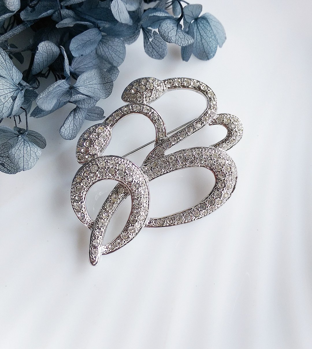 Vintage Jewelry 银色调 满钻 流线 别针 胸针 - 徽章/别针 - 其他金属 金色