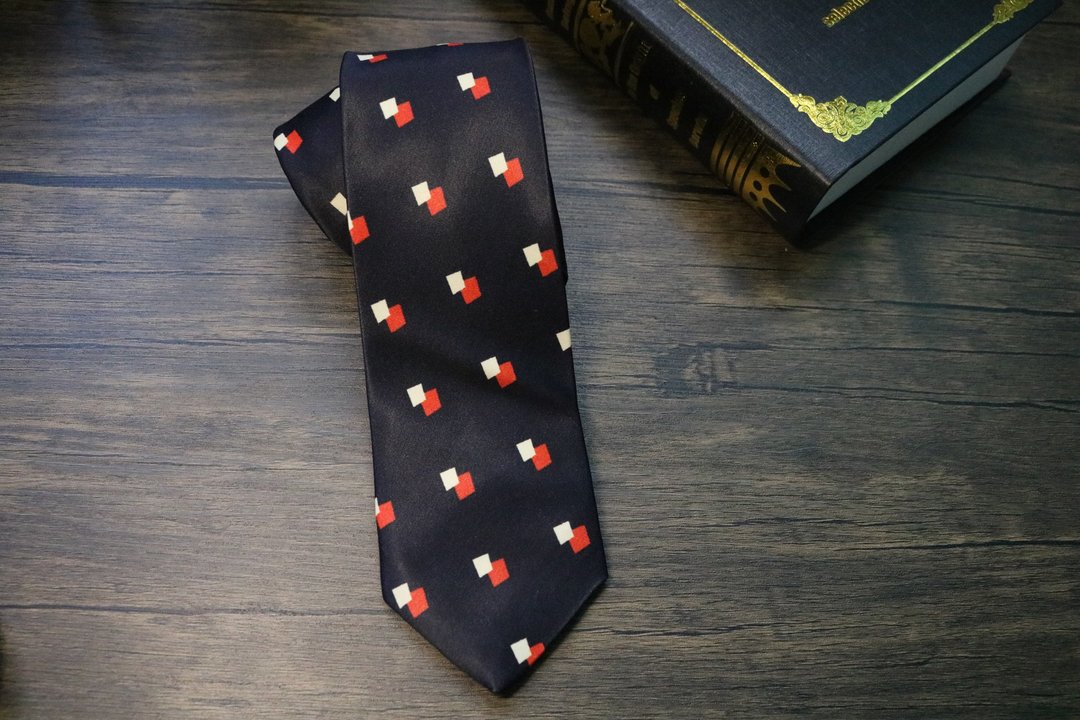 黑色立體幾何圖形領帶/窄版休閒百搭necktie - 领带/领带夹 - 丝．绢 黑色