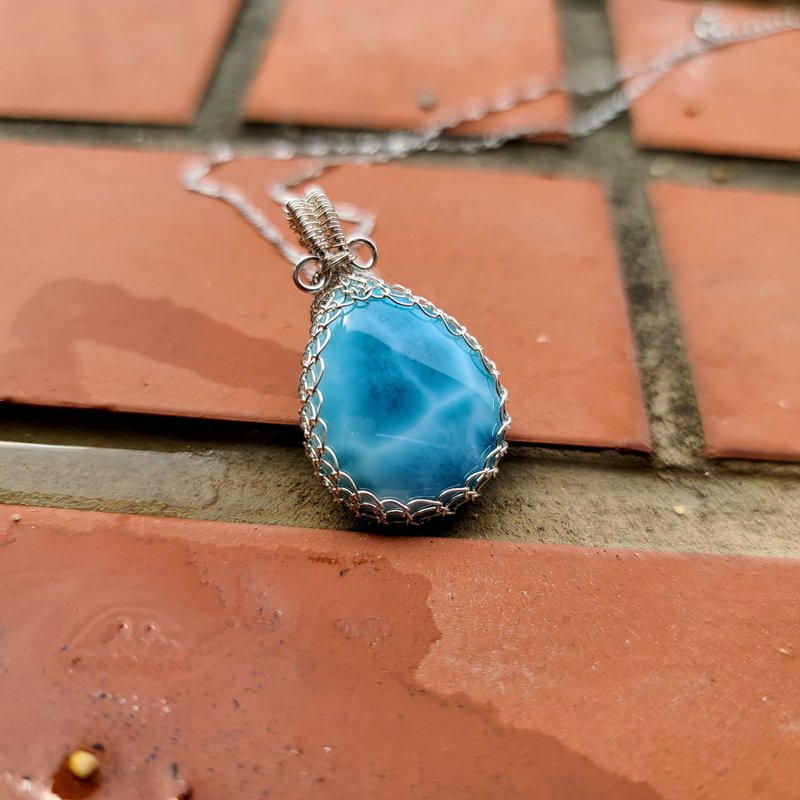 女孩水晶世界【宁静海】拉利玛海纹石 果冻玉化龟背纹路 附纯银链 - 项链 - 宝石 蓝色