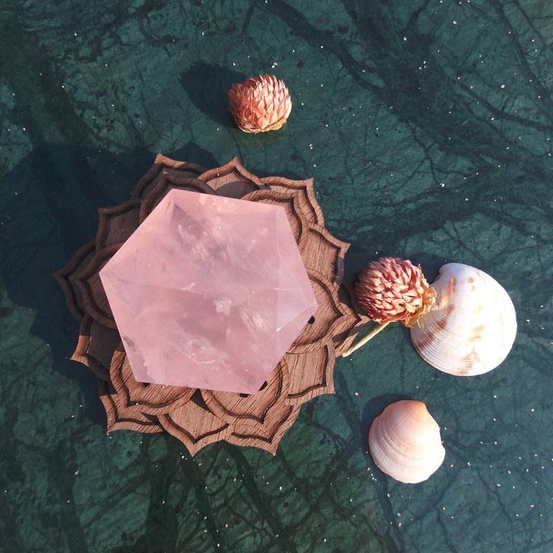 【晶石摆件】粉晶大卫星摆件/ 家居摆设/ 办公室装饰/ 风水 - 摆饰 - 水晶 粉红色