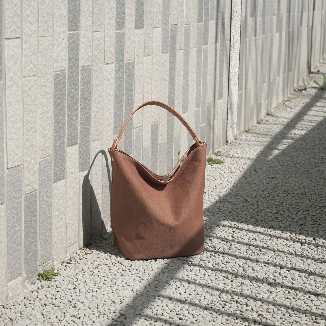 质感帆布 MINI 水桶包 Mini bucket bag #83 深茶 咖啡色 - 侧背包/斜挎包 - 棉 咖啡色