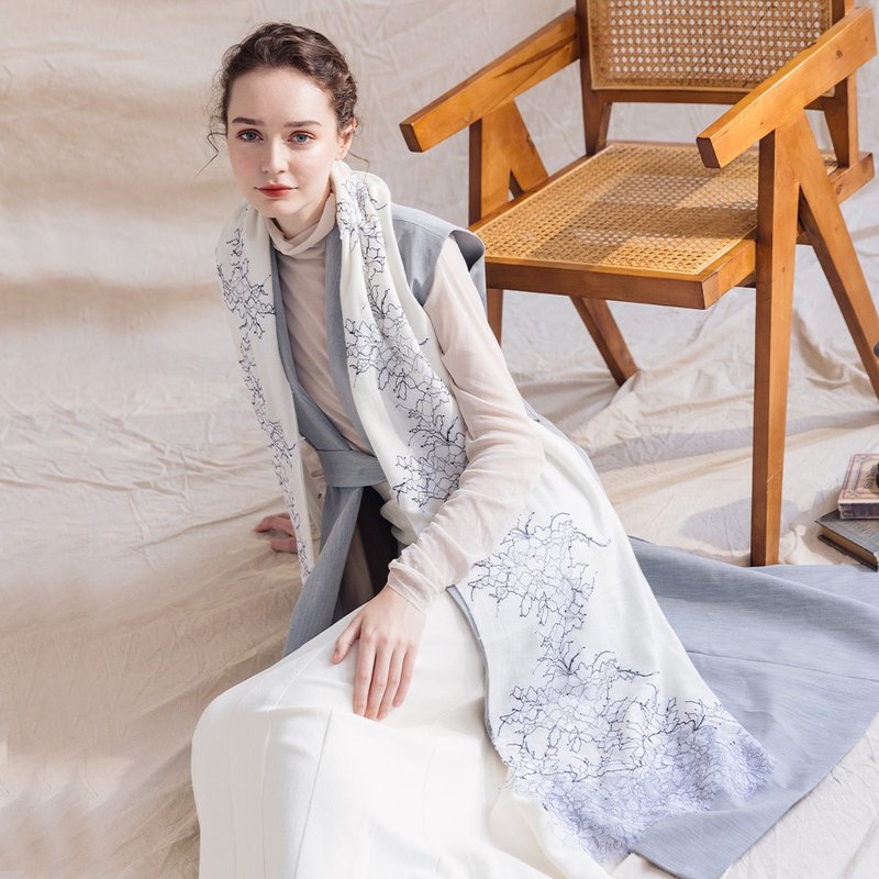 【轻奢】Audrey淡雅梨花网纱蕾丝纯羊绒Cashmere围巾 - 围巾/披肩 - 其他材质 多色