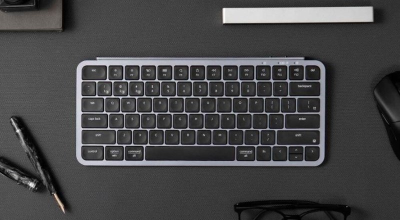 Keychron B1 Pro 超薄无线键盘 - 太空灰/象牙白 - 电脑配件 - 塑料 白色