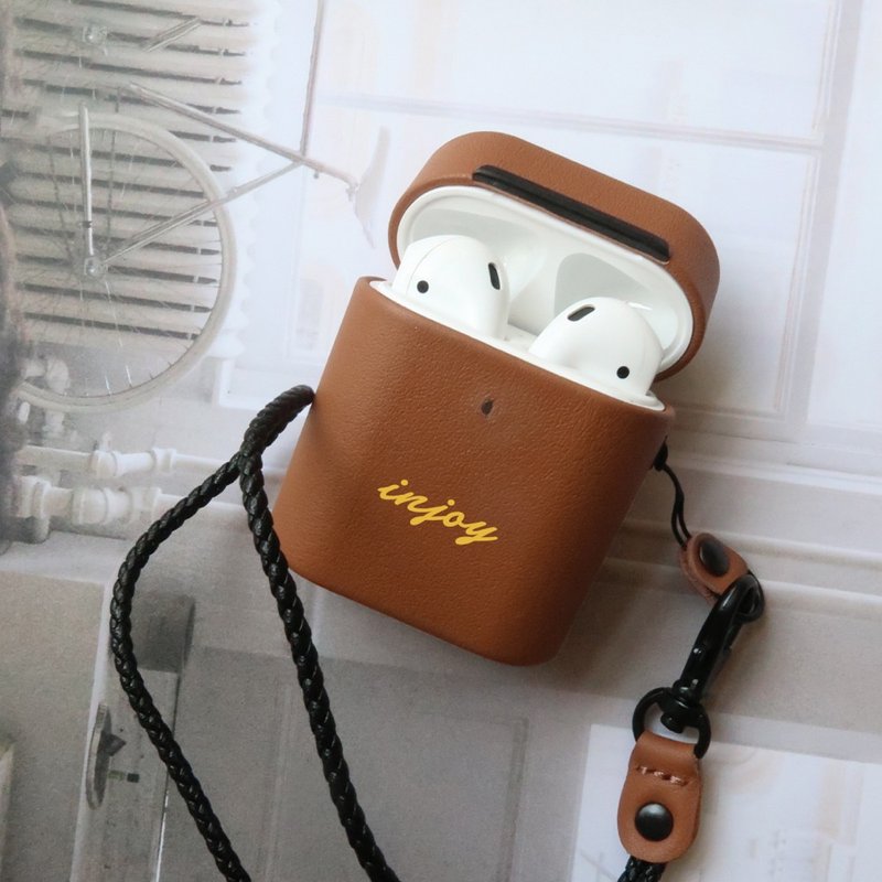 定制化礼物 AirPods 值得拥有 定制文字 真皮 防摔 带手绳保护套 - 耳机收纳 - 塑料 黑色