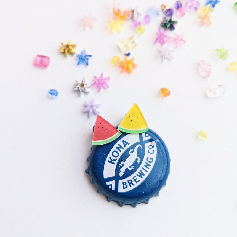 Watermelon hand-painted plastic van earrings Clip-On - 耳环/耳夹 - 塑料 