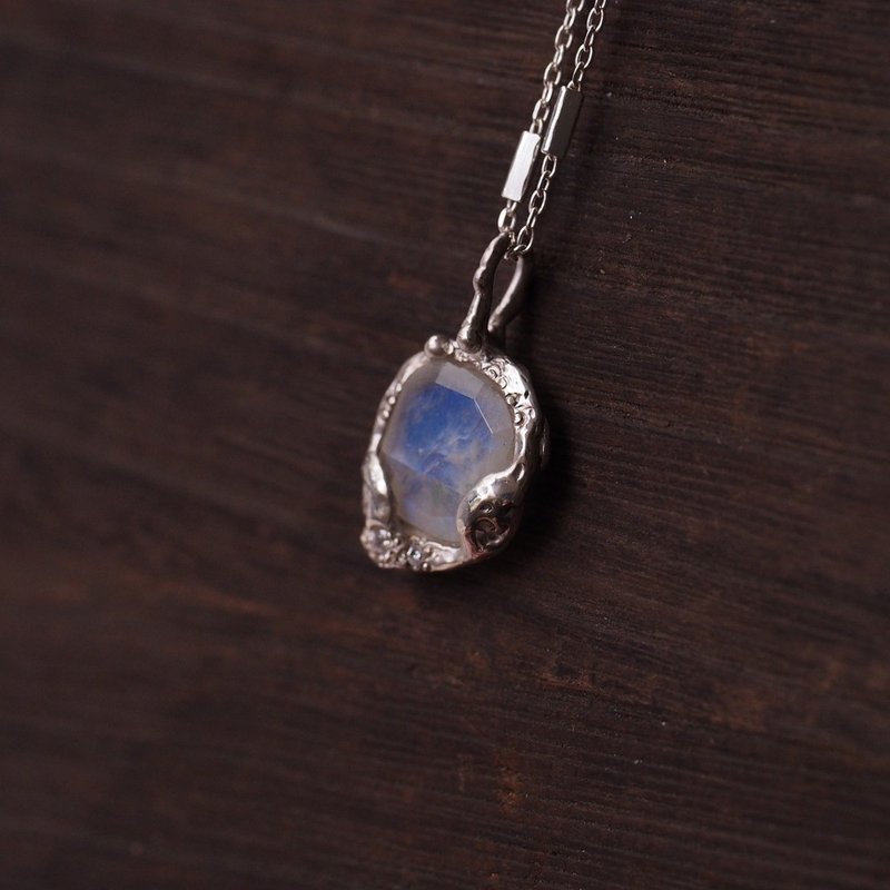 月光石手工纯银项链 六月诞生石 短项链 Moonstone - 项链 - 半宝石 蓝色