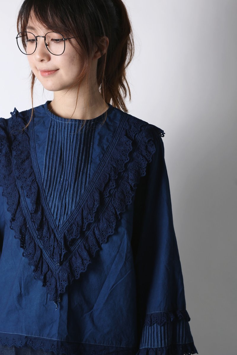 蓝染蕾丝层叠花边衬衫 - 女装衬衫 - 棉．麻 蓝色