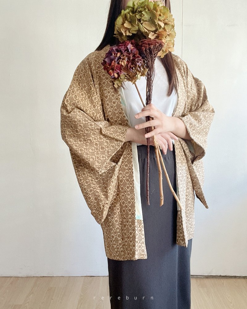 日本制和风印花卡其色古着羽织和服外套 - 女装休闲/机能外套 - 聚酯纤维 卡其色