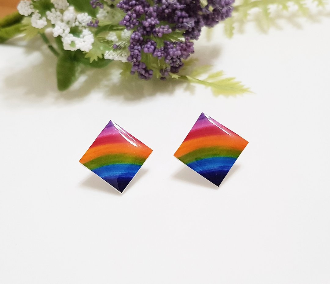 Rainbow spirit 渐层彩虹 耳环 耳夹 - 耳环/耳夹 - 塑料 多色