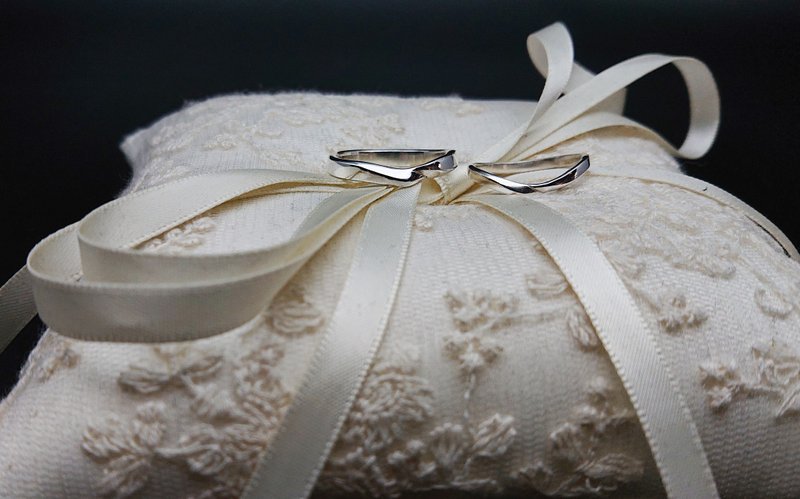 【定制化礼物】纯银 V字流线型戒指【流年】 - 对戒 - 纯银 银色