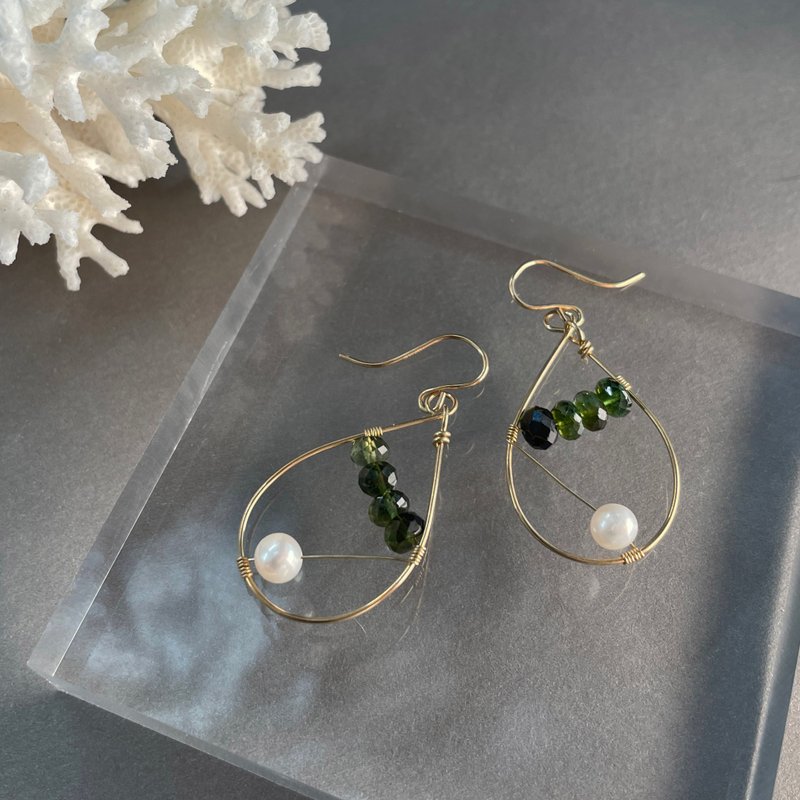 倾心 碧玺篓空耳环 14K Gold-Filled - 耳环/耳夹 - 半宝石 绿色