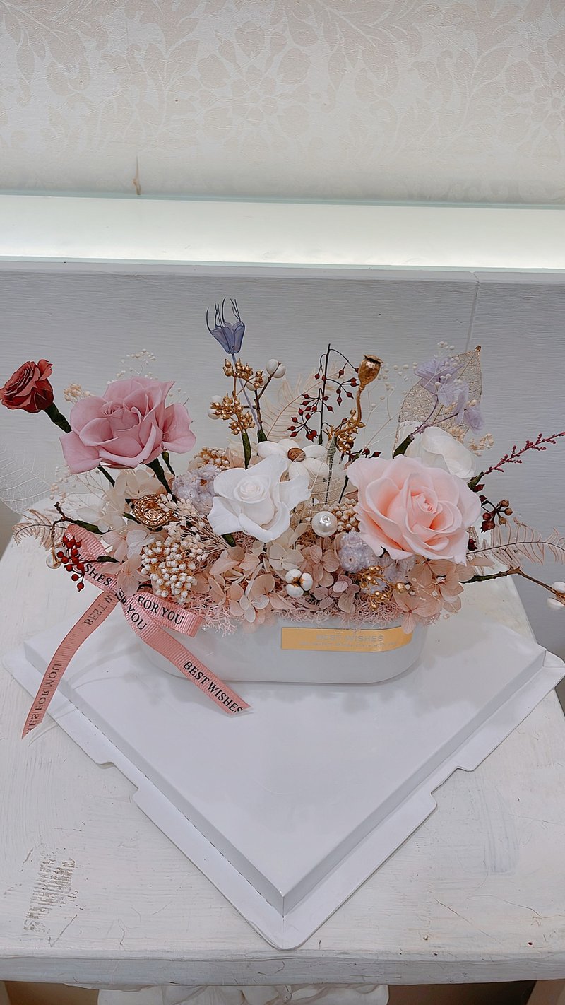 艺朵花坊长方形花器 - 干燥花/捧花 - 植物．花 粉红色