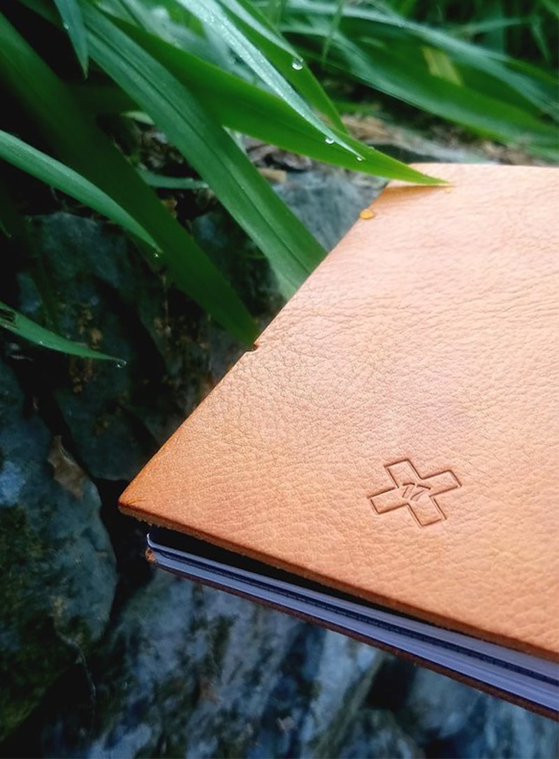 尺寸A5│三弹绳│干邑│拆换式皮革手帐│德国│X17 - 笔记本/手帐 - 真皮 