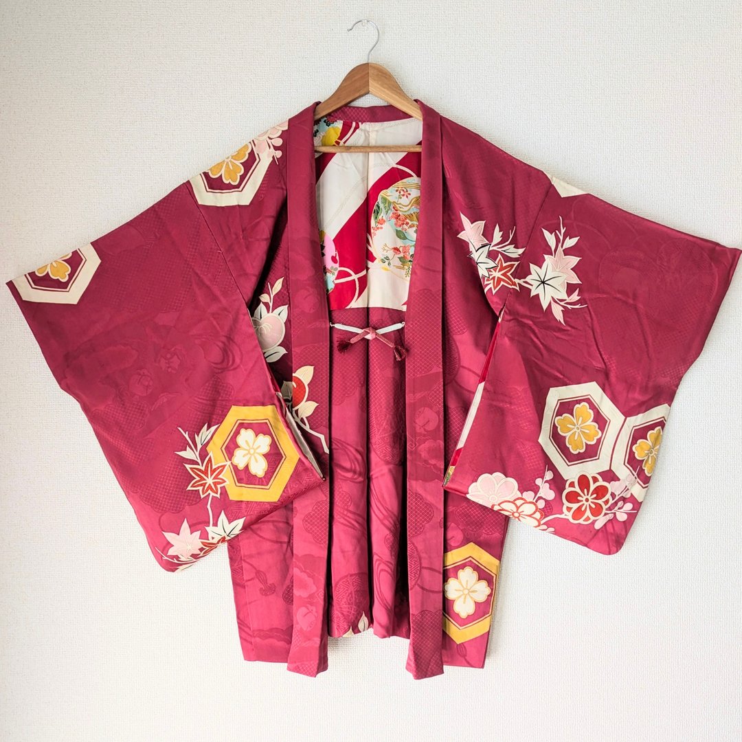 日本古董羽织 正绢 红色 暗纹 花龟甲 古布 民艺 时代布 孤品 大正浪漫 和洋混搭 - 女装休闲/机能外套 - 丝．绢 红色