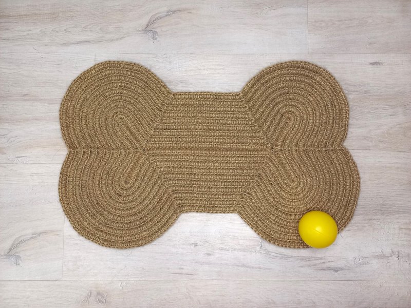 Jute pet rug Bone shape Mat pet Placemat or scratching post Coaster - 订制抱枕/饰品 - 环保材料 卡其色