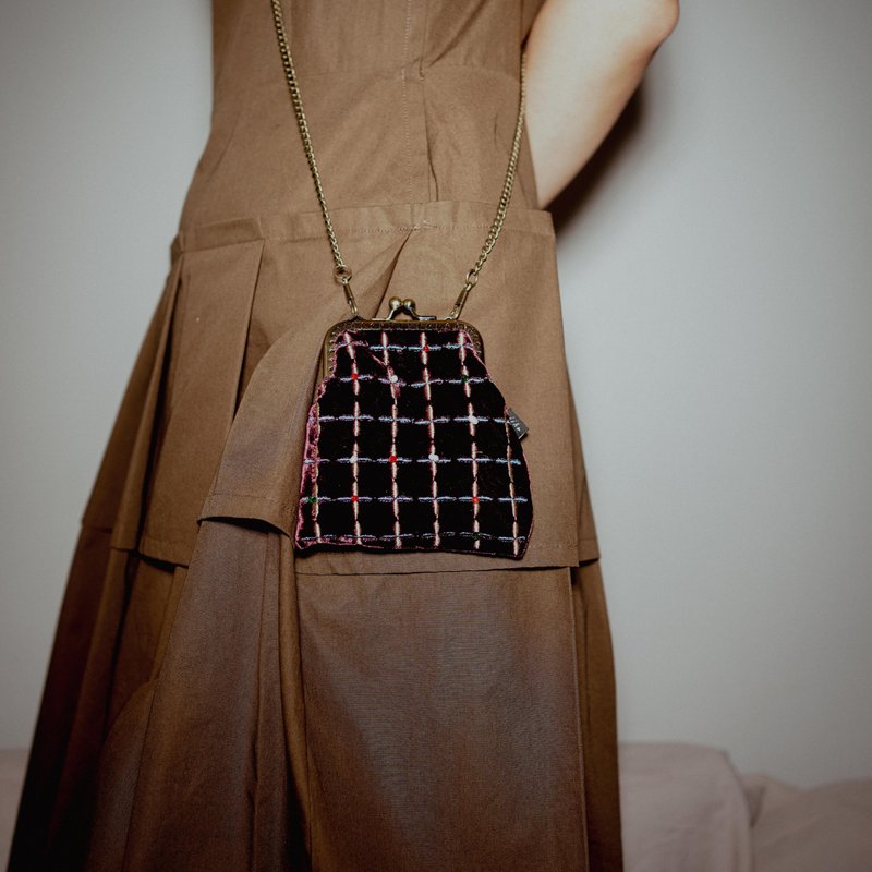 绣花缝珠绒布零钱包小废包情人节 - 零钱包 - 其他材质 紫色