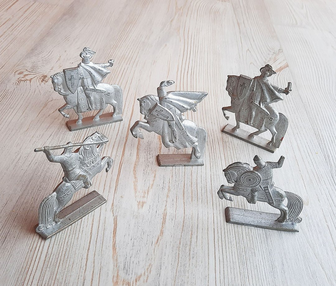Ice Battle Soviet Teutonic knights tin soldiers vintage - five crusaders boy toy - 玩具/玩偶 - 其他金属 银色