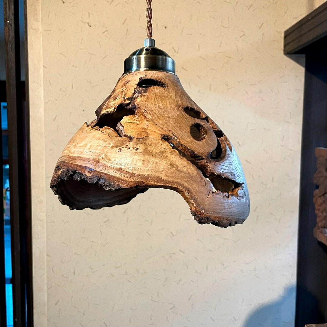 Raw chestnut pendant light, with cave - 灯具/灯饰 - 木头 卡其色