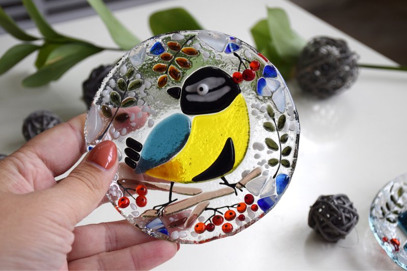 Candy dish or dessert plates with bird tit - Fused glass hand painted plates - 浅碟/小碟子 - 玻璃 黄色
