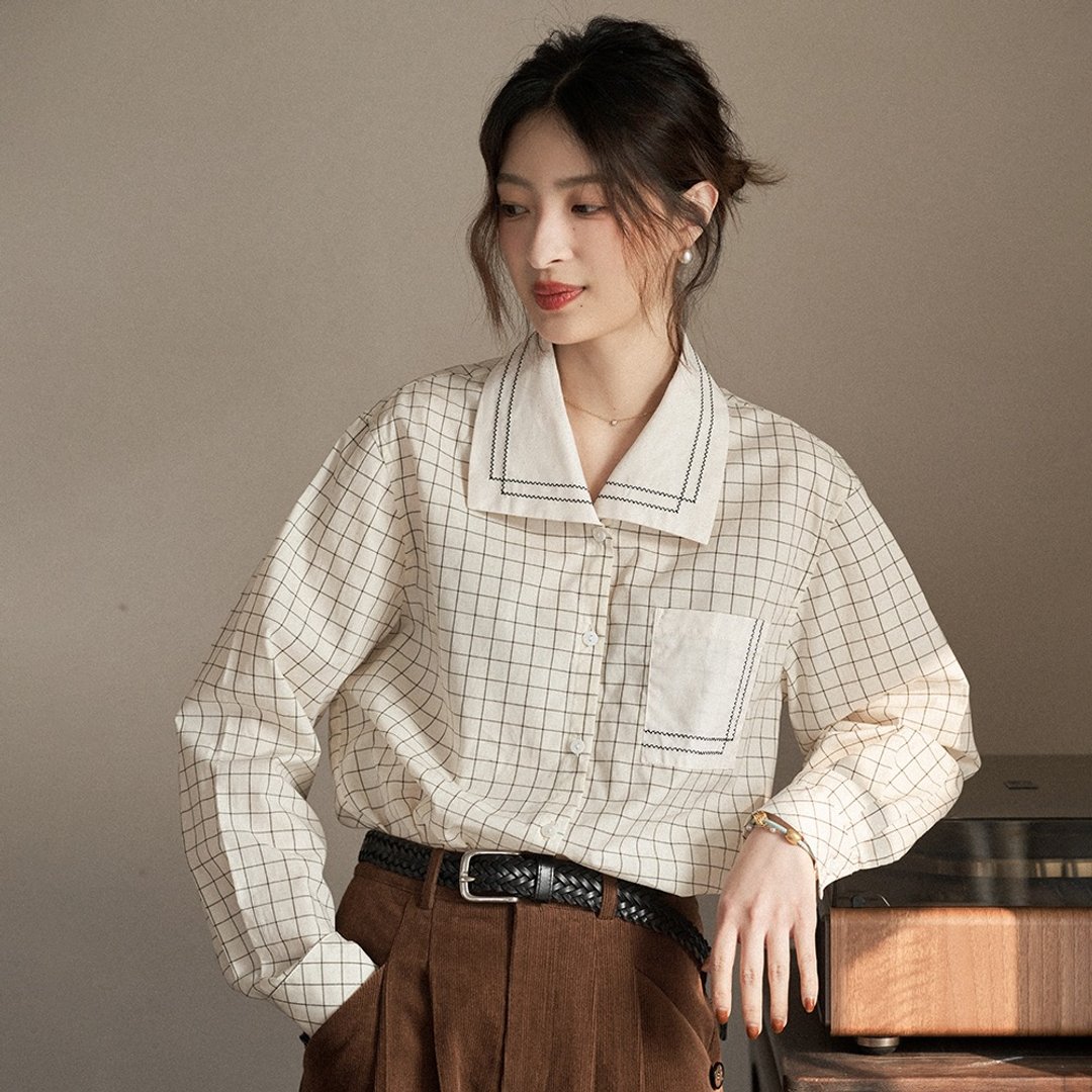 格纹绣花方领衬衫|衬衫|春款|Sora-1431 - 女装衬衫 - 棉 