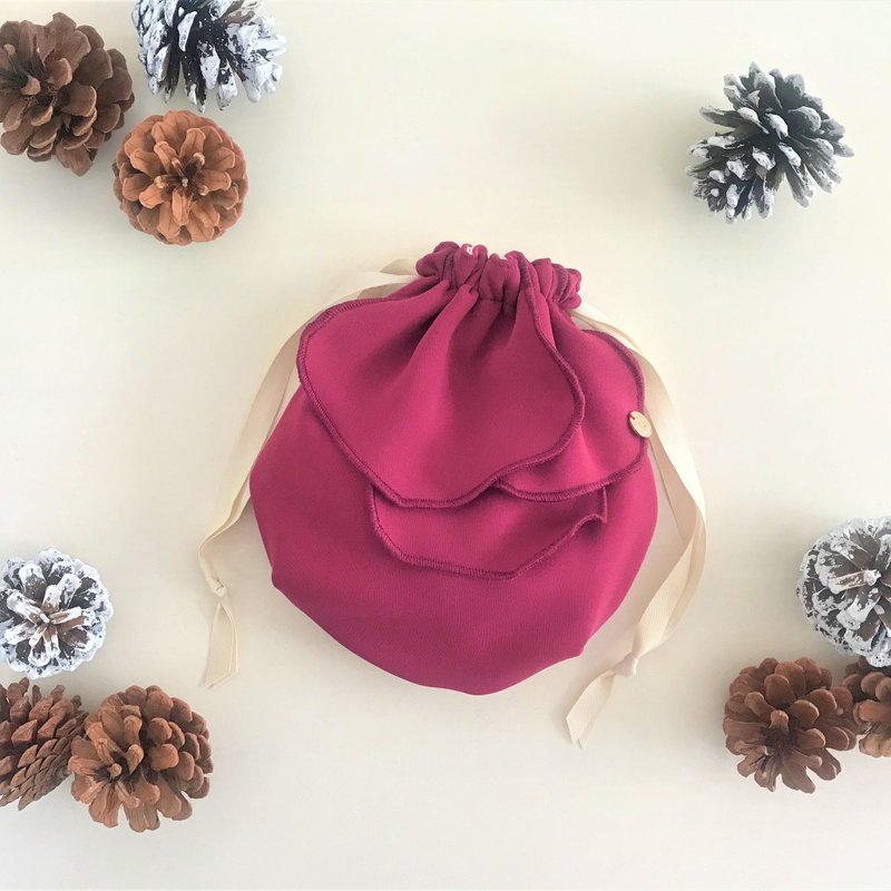 Powdery Double Cloth Petal Drawstring Pouch Cherry Red - 化妆包/杂物包 - 其他材质 红色