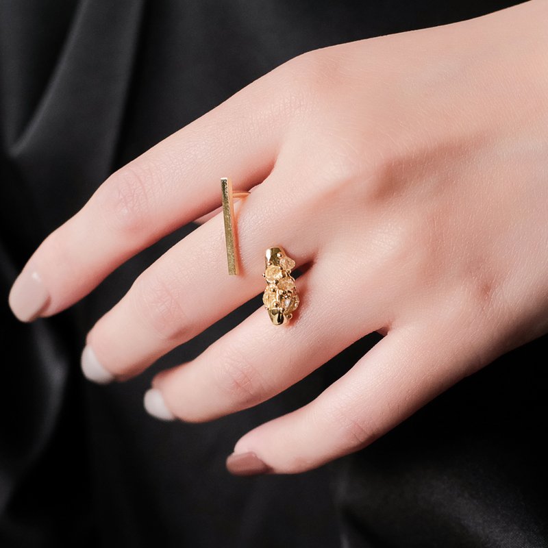 Space Ice - Magenta Mist - 暴风冰晶单指戒-厚镀18K金 - 戒指 - 铜/黄铜 金色