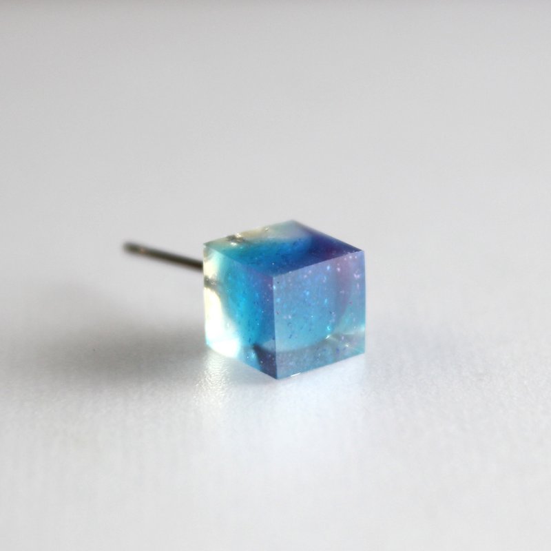 蓝色树脂耳环 / 532 / 正方形 / 星星吉他 Star Guitar - 单只 - 耳环/耳夹 - 塑料 蓝色