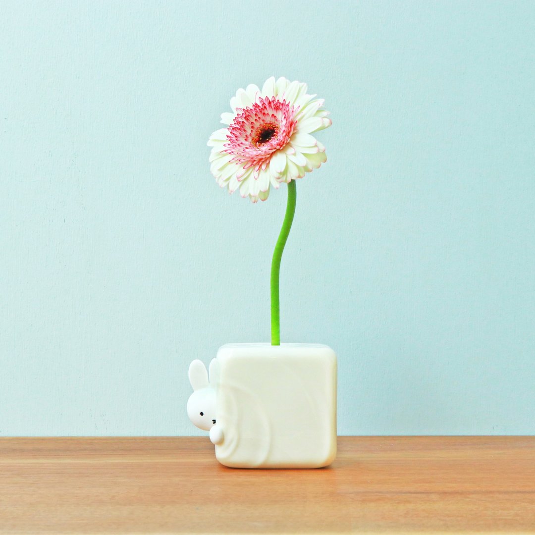 Miffy Flower Vase - Ivory - 花瓶/陶器 - 塑料 黄色
