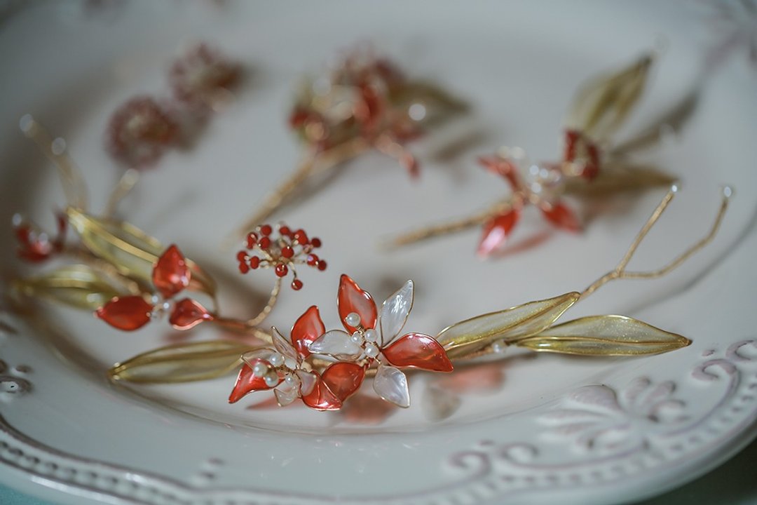 绯红 新娘头饰 婚纱头饰 红色水晶花树脂花圈  五件 - 发饰 - 树脂 红色