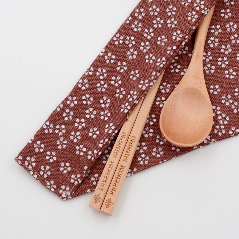 台湾桧木环保筷组-红色小花款|专属个人的餐具方便携带 - 筷子/筷架 - 木头 金色