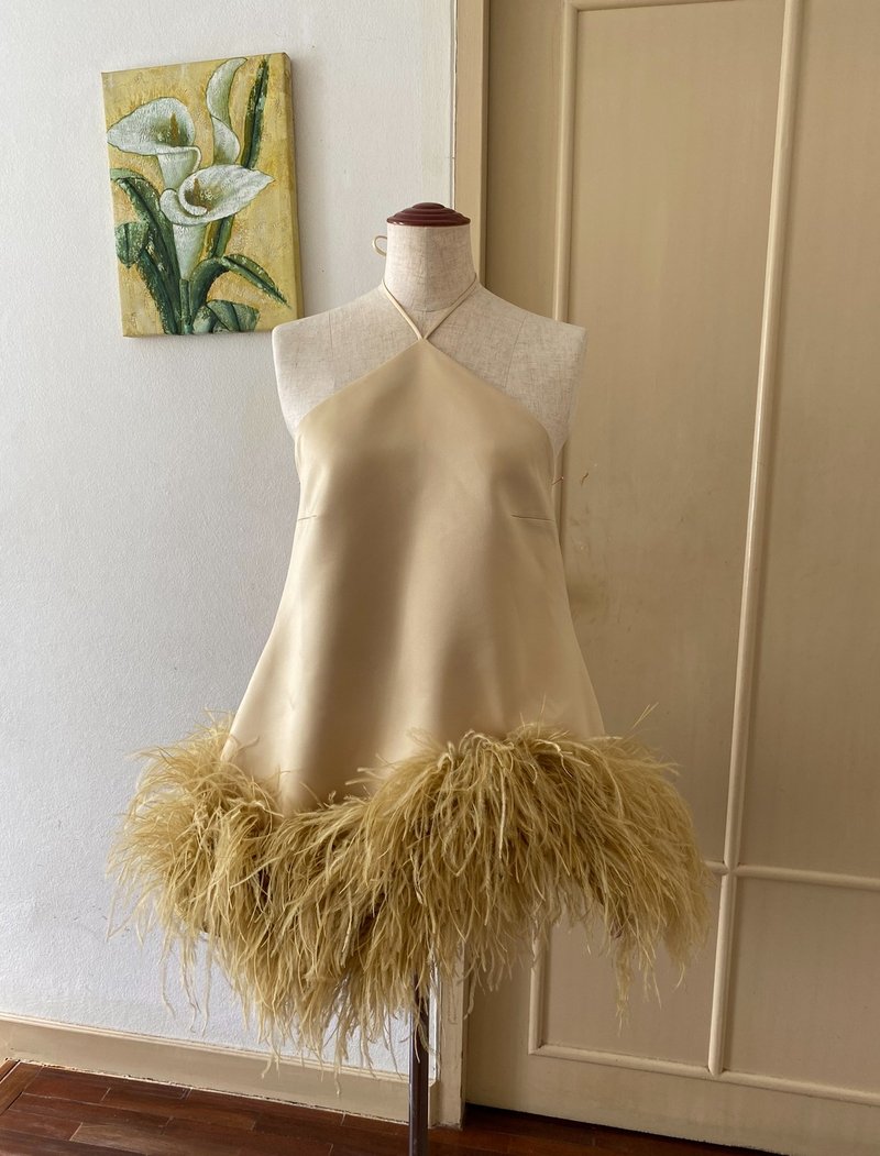 金高领礼服，适合派对伴娘礼服 - 洋装/连衣裙 - 聚酯纤维 金色