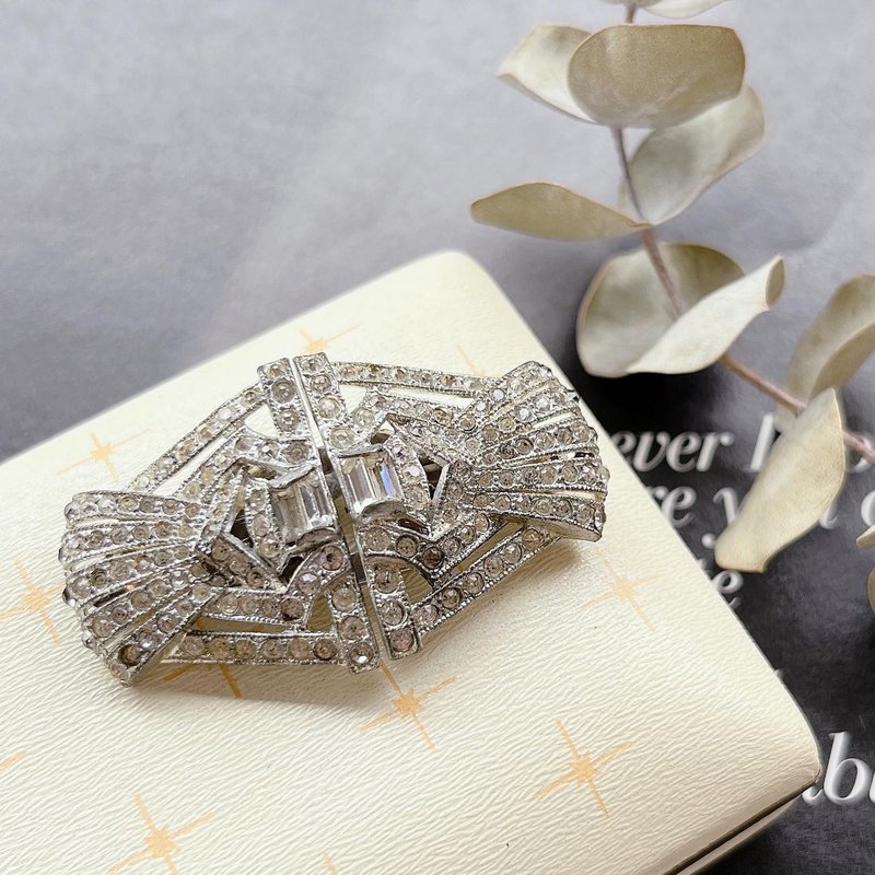 【Art Deco镂空几何线条对装裙夹别针】 Vintage美国古董珠宝老件 - 胸针 - 其他金属 