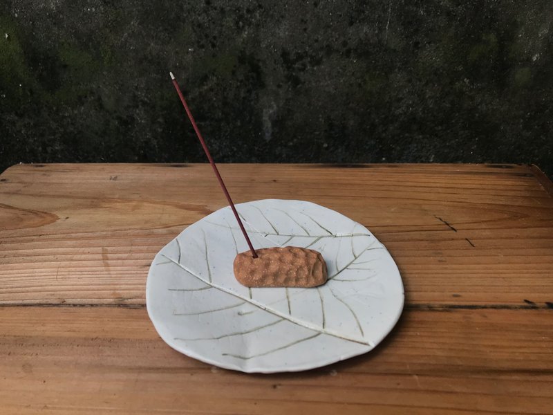 大地之觉/线香座 香盘 竹土石山 自然 扩香 筷架 万用 组件 - 蜡烛/烛台 - 陶 绿色