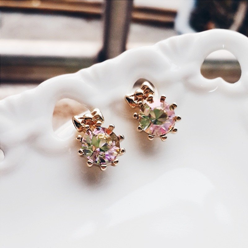 简单 水钻 蝴蝶结耳环 穿式 - 耳环/耳夹 - 其他材质 粉红色