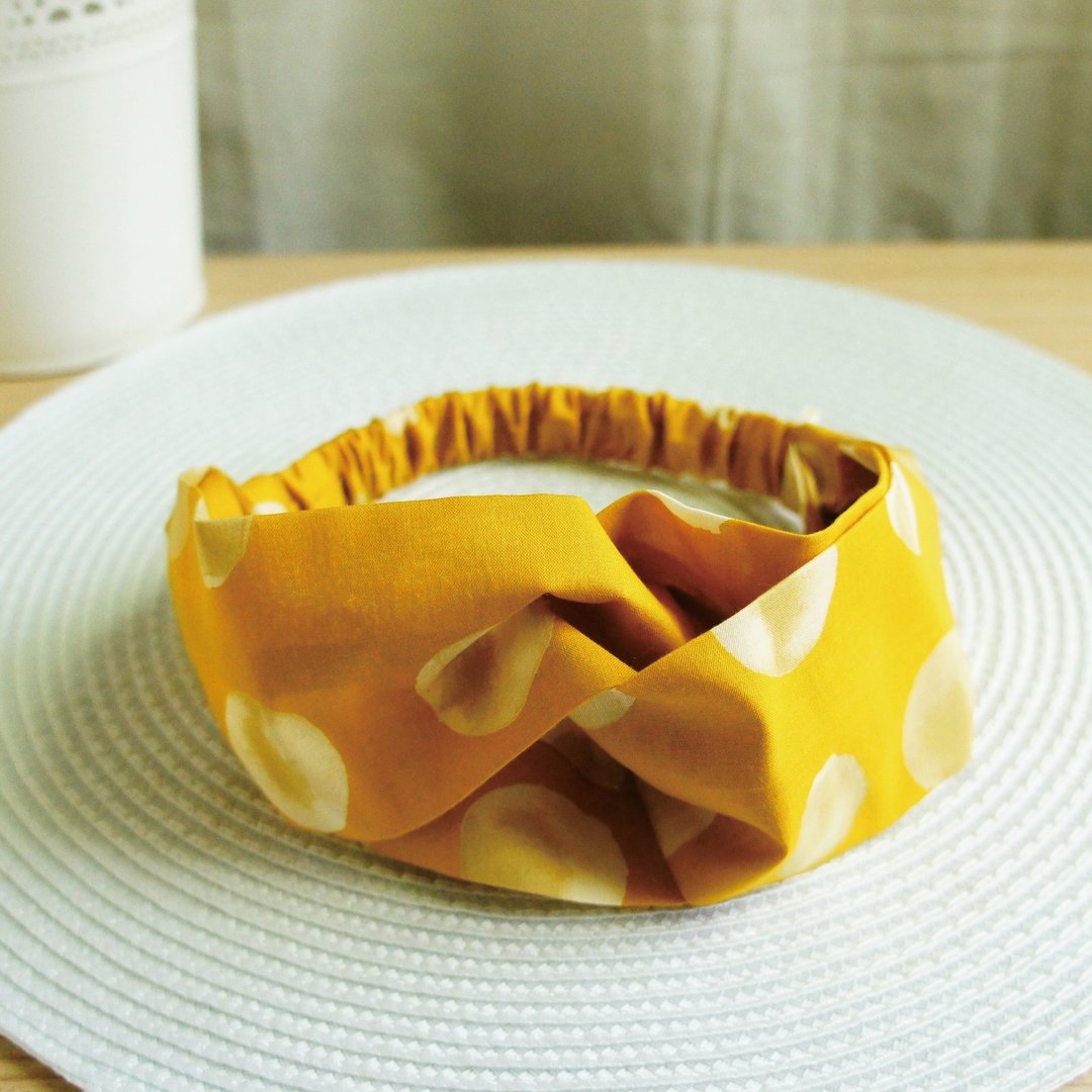 Lovely日本亲肤布【渲染墨点蝴蝶松紧发带、发圈】芥茉黄底E - 发饰 - 棉 黄色