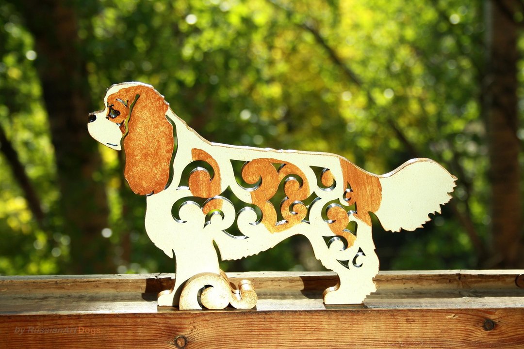 Statuette Cavalier King Charles Spaniel figurine made of wood - 摆饰 - 木头 